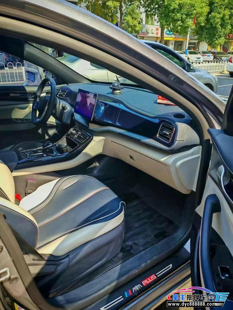 22年比亚迪秦轿车抵押车出售