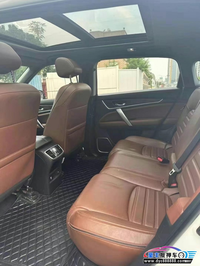 18年本田UR-V轿车抵押车出售