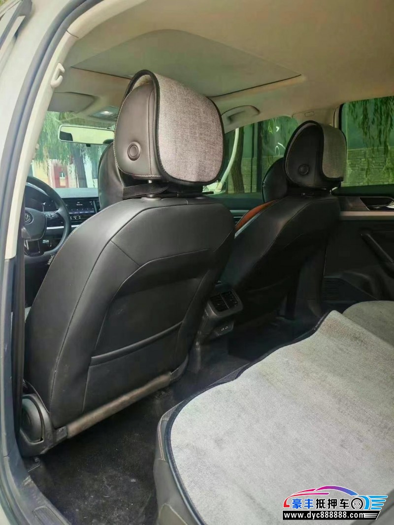 19年大众朗逸轿车抵押车出售