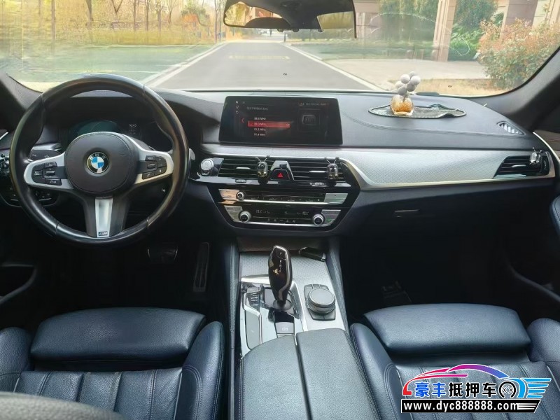 19年宝马5系轿车抵押车出售