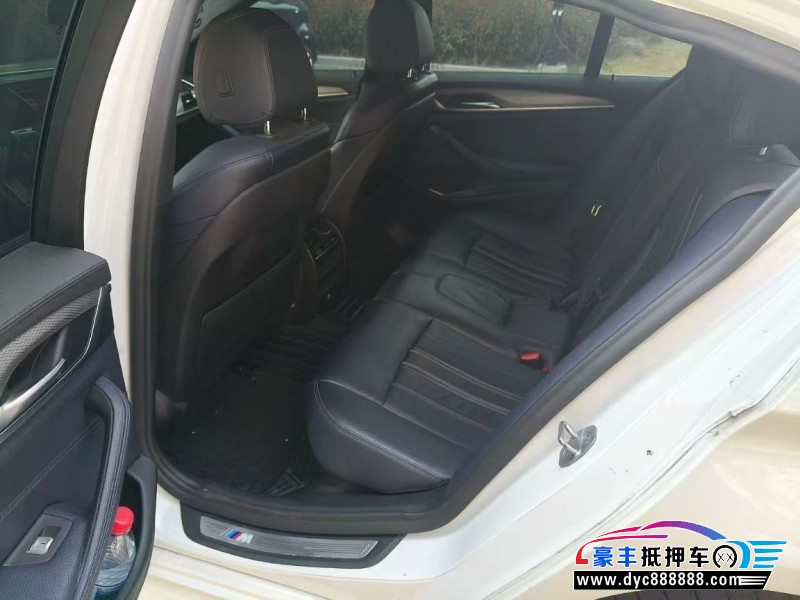 19年宝马5系轿车抵押车出售