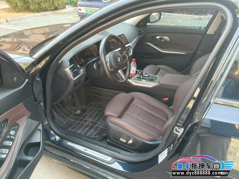 20年宝马3系轿车抵押车出售