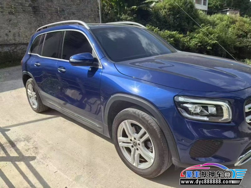 22年奔驰GLB轿车抵押车出售