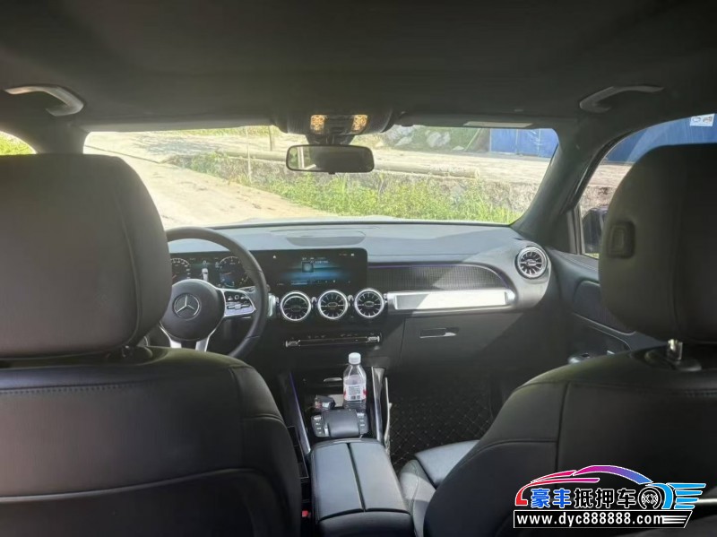 22年奔驰GLB轿车抵押车出售