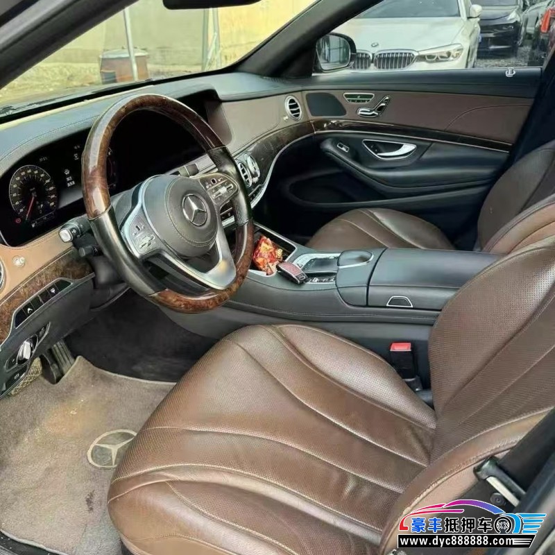 19年奔驰S轿车抵押车出售