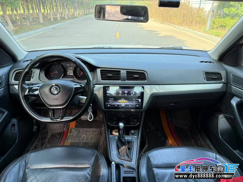 16年大众朗逸轿车抵押车出售