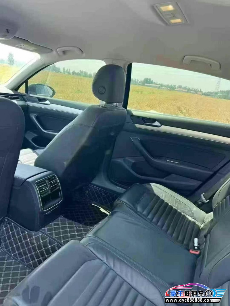 19年大众迈腾轿车抵押车出售