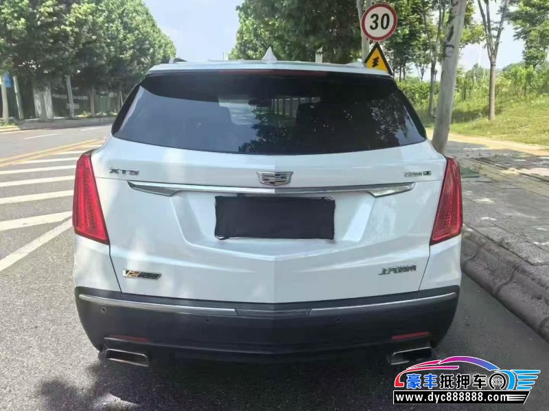 17年凯迪拉克XT5轿车抵押车出售