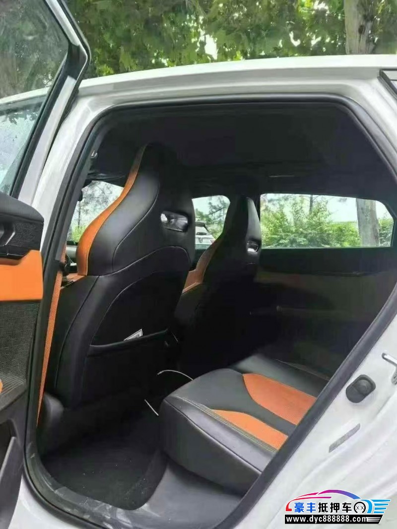 25年长安长安UNI轿车抵押车出售