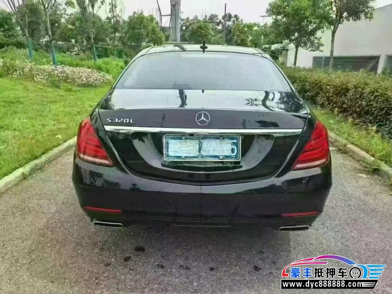 17年奔驰S轿车抵押车出售