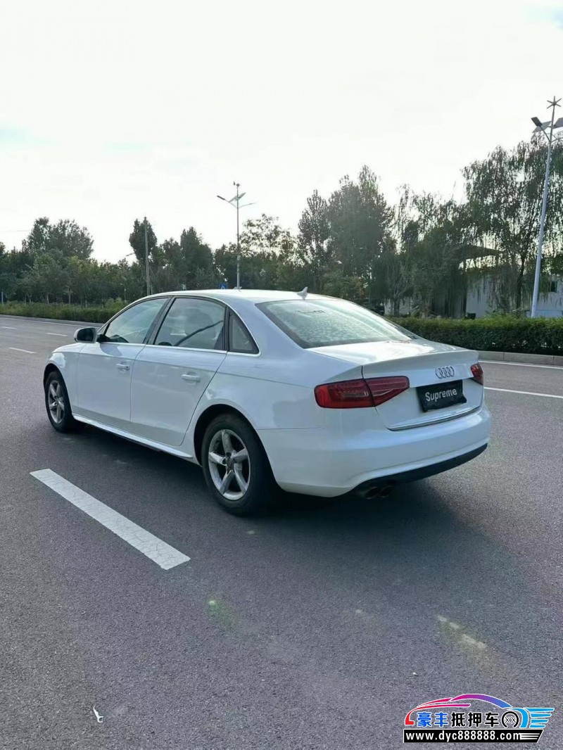 13年奥迪A4L轿车抵押车出售