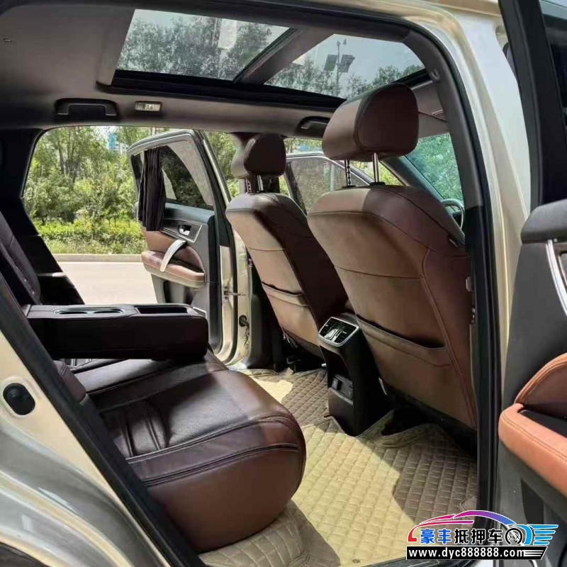 19年本田UR-V轿车抵押车出售