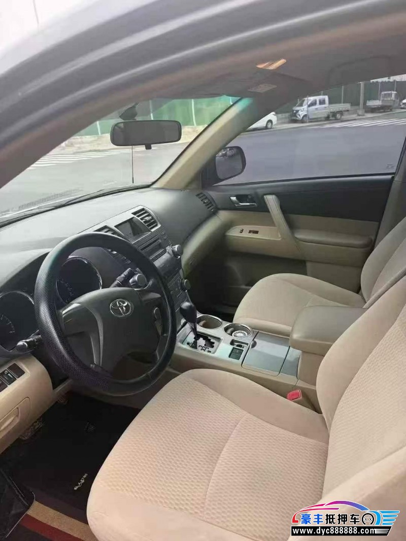 15年丰田汉兰达轿车抵押车出售