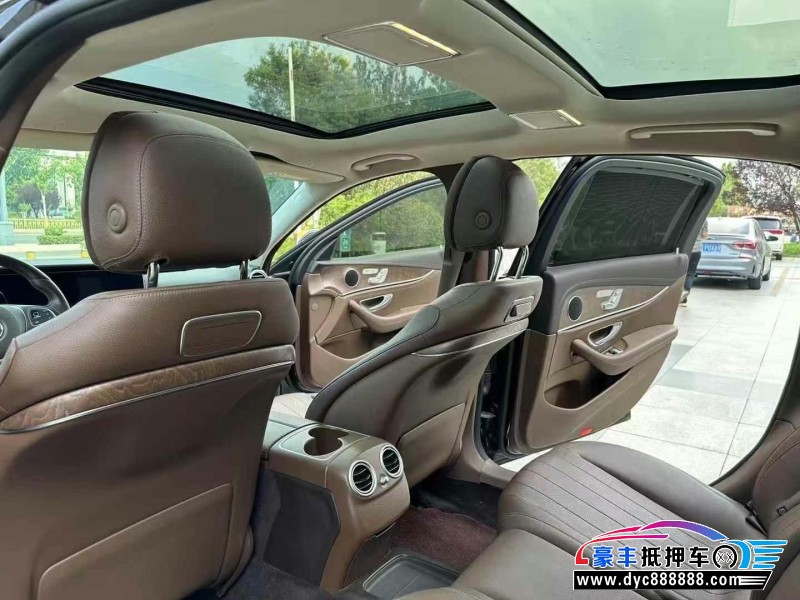 18年奔驰E轿车抵押车出售