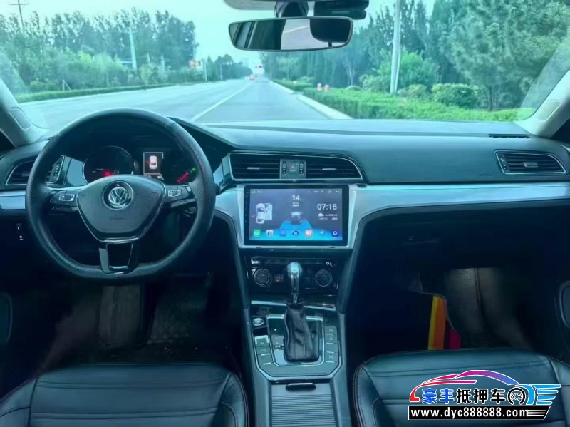 15年大众凌渡轿车抵押车出售