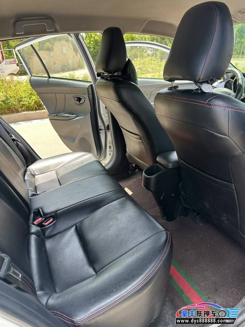 19年丰田YARiS L 致炫轿车抵押车出售