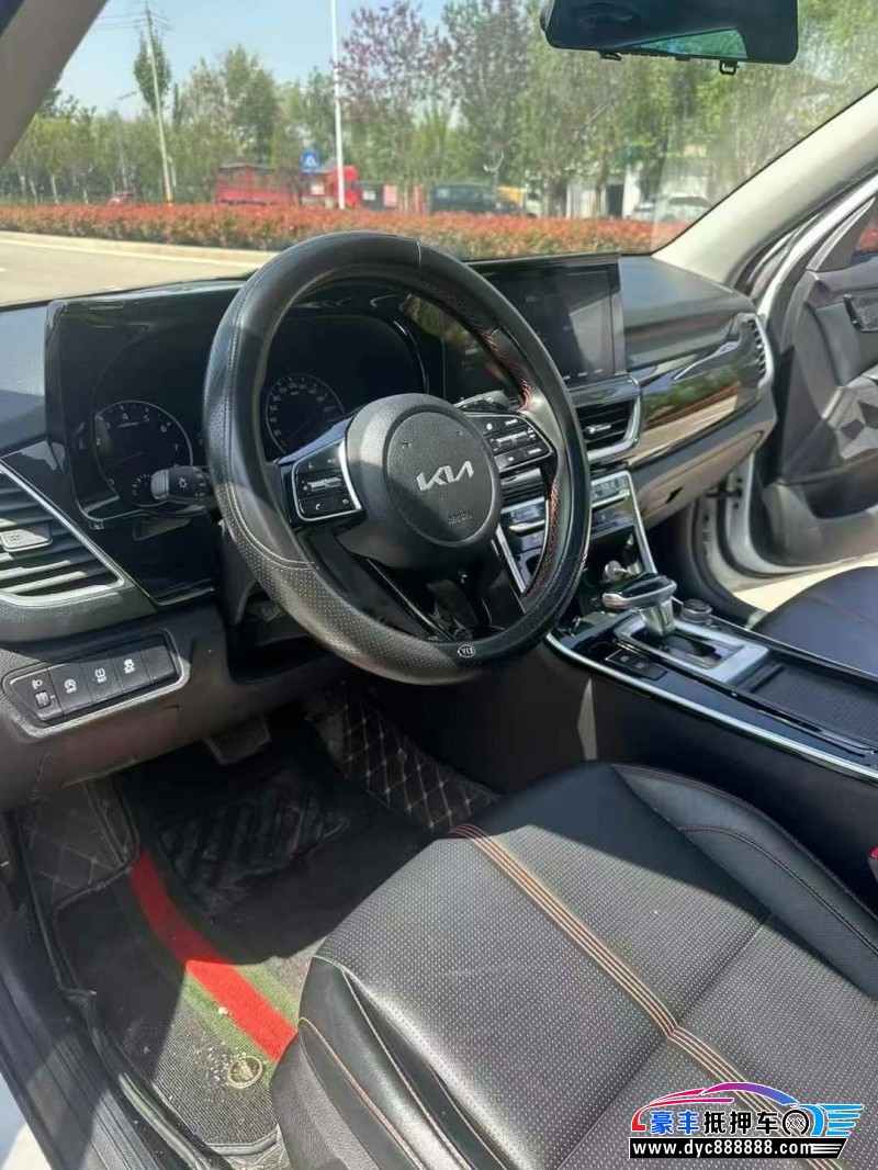 23年起亚KX3轿车抵押车出售