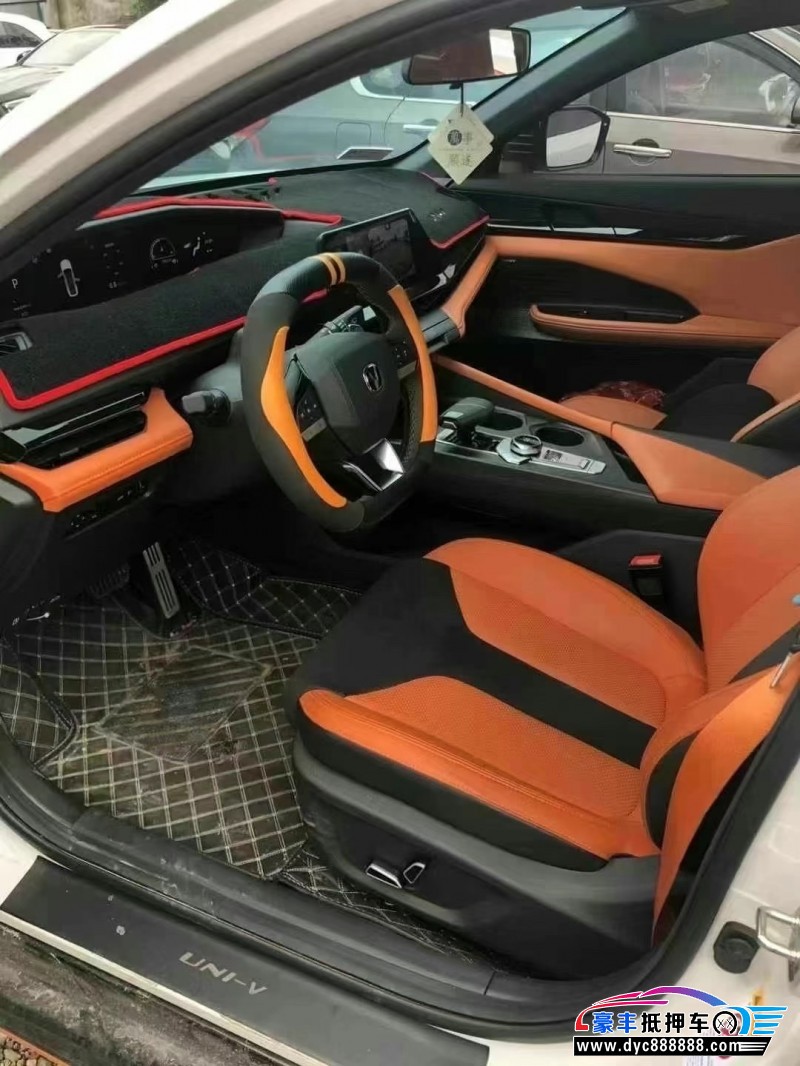 24年长安长安UNI轿车抵押车出售