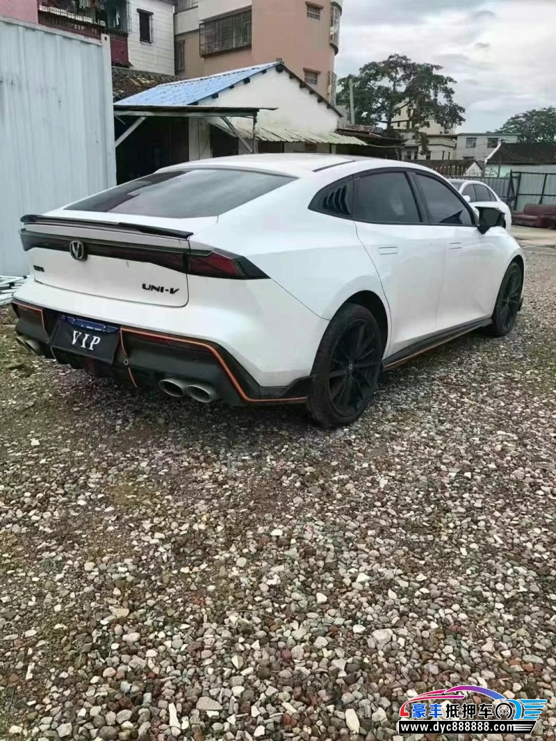 24年长安长安UNI轿车抵押车出售