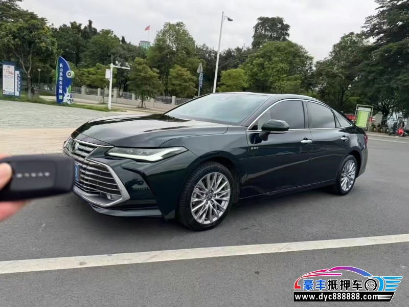 25年丰田亚洲龙轿车抵押车出售