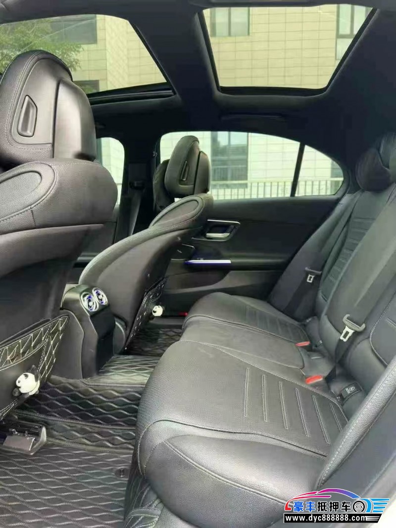 23年奔驰C轿车抵押车出售