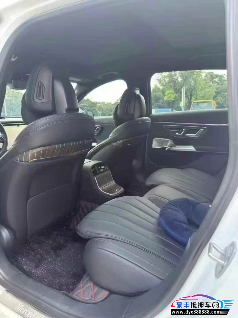 24年奔驰E轿车抵押车出售