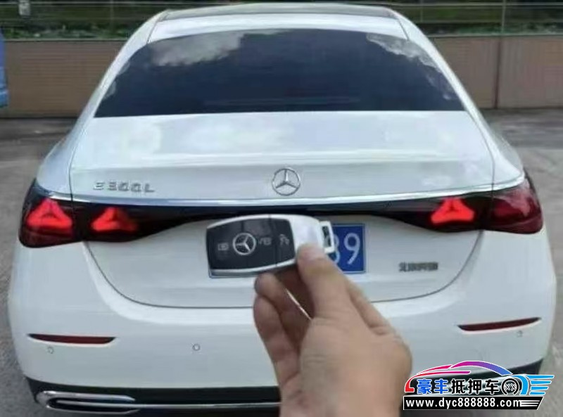 24年奔驰E轿车抵押车出售