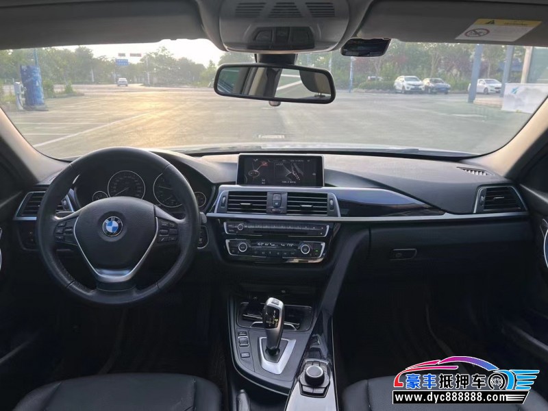 17年宝马3系轿车抵押车出售