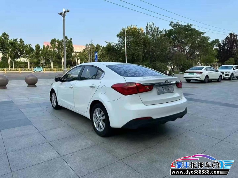 15年起亚K3轿车抵押车出售