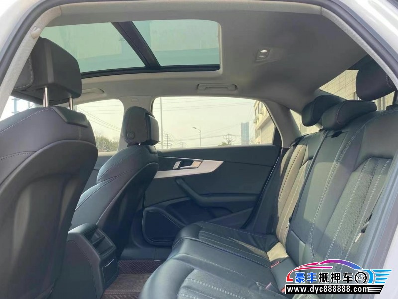 24年奥迪A4轿车抵押车出售