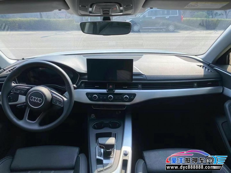 24年奥迪A4轿车抵押车出售