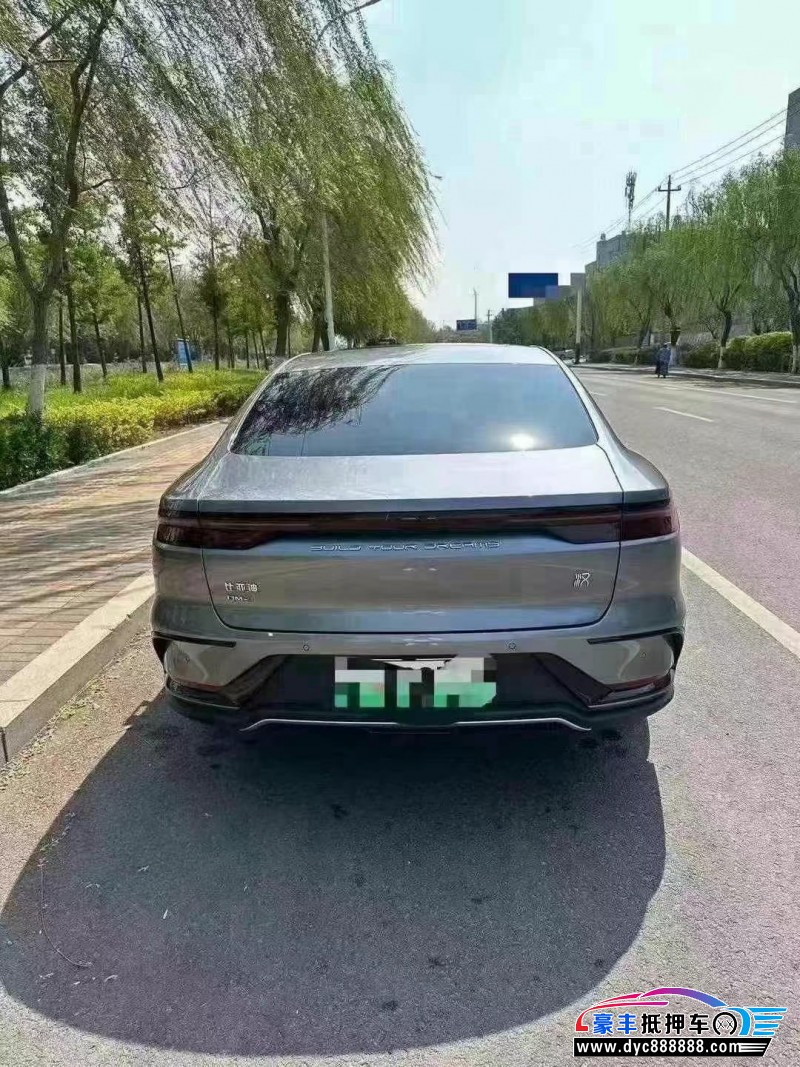 25年比亚迪汉轿车抵押车出售