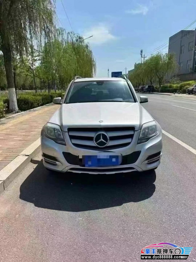 13年奔驰GLK轿车抵押车出售