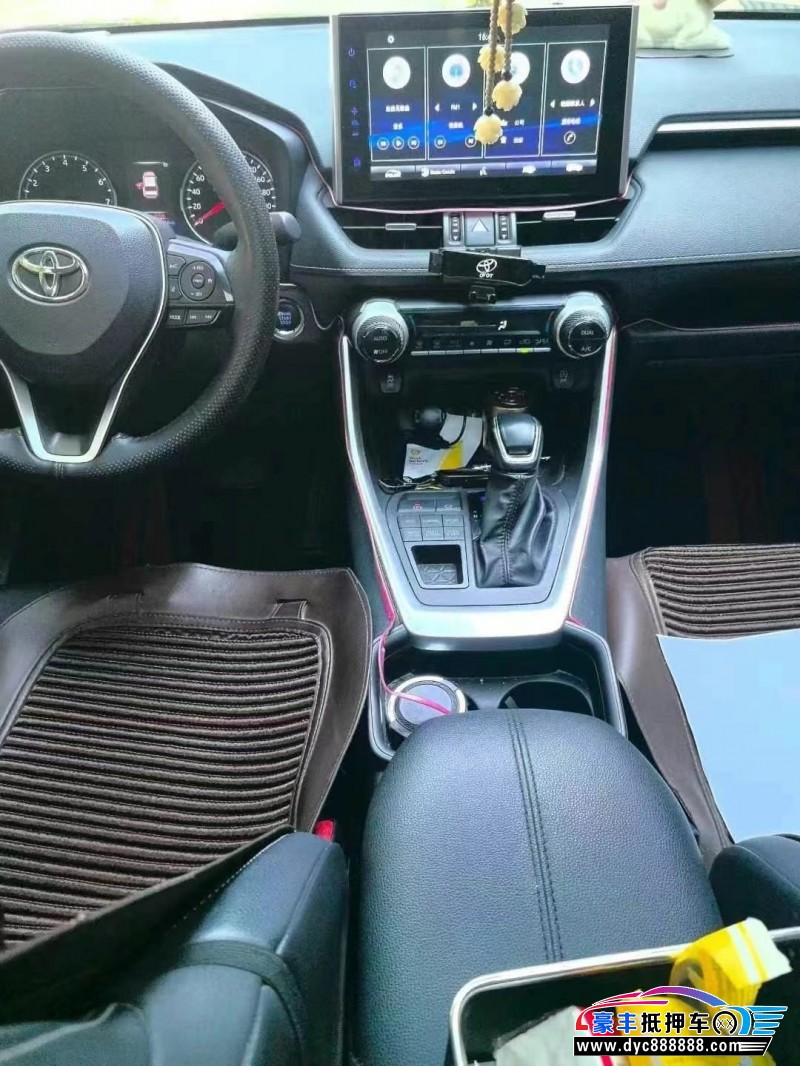 22年丰田威兰达轿车抵押车出售