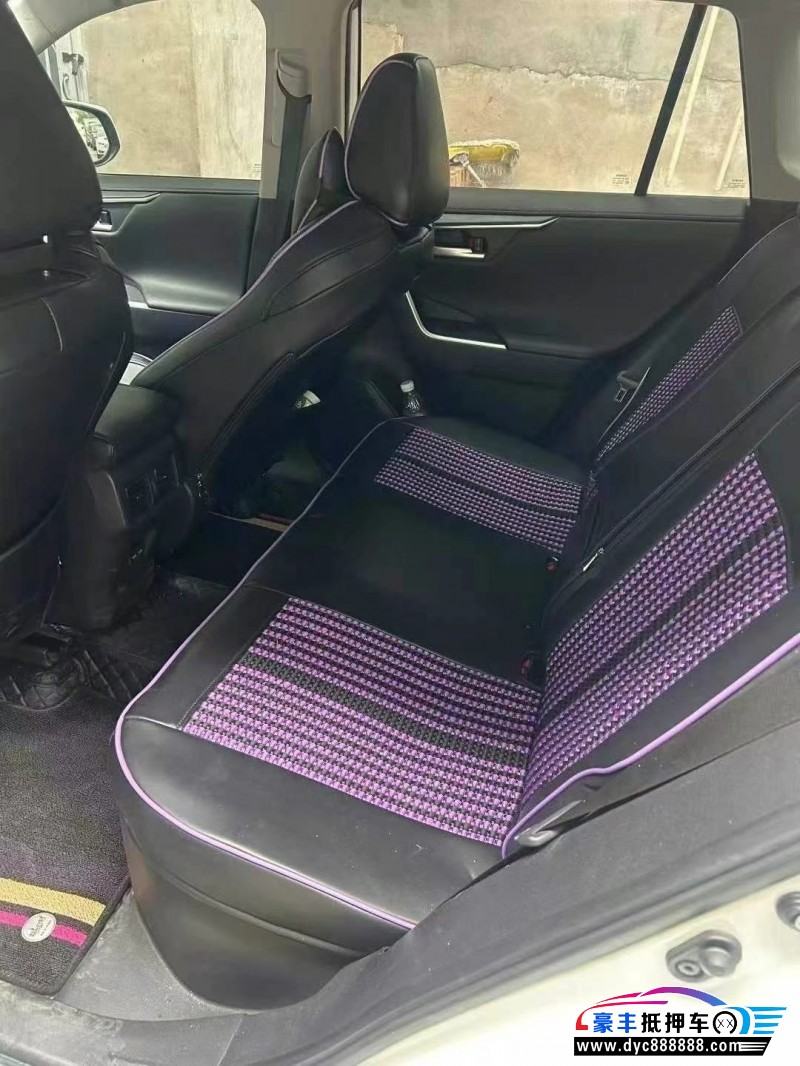 23年丰田威兰达轿车抵押车出售