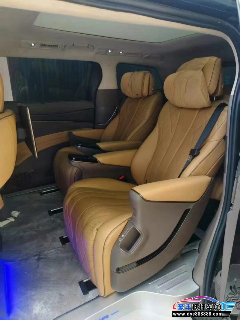 23年腾势D9轿车抵押车出售