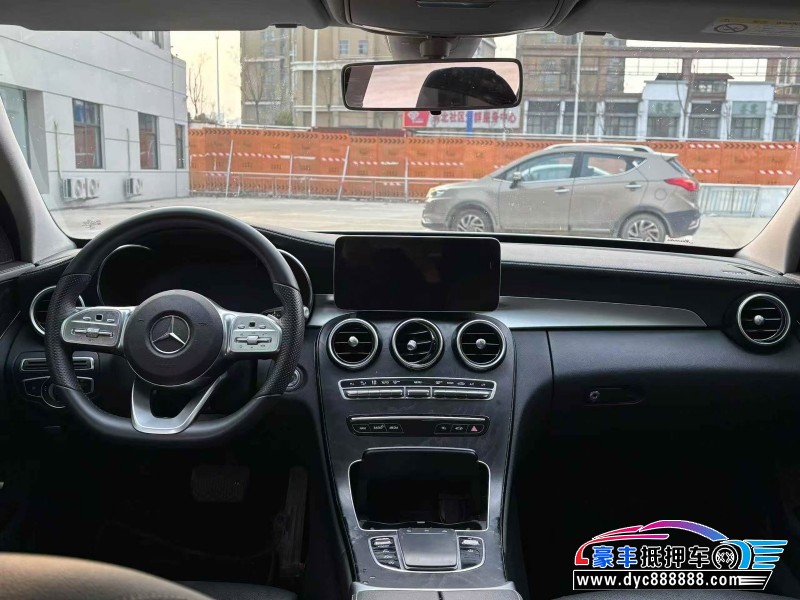 20年奔驰C轿车抵押车出售