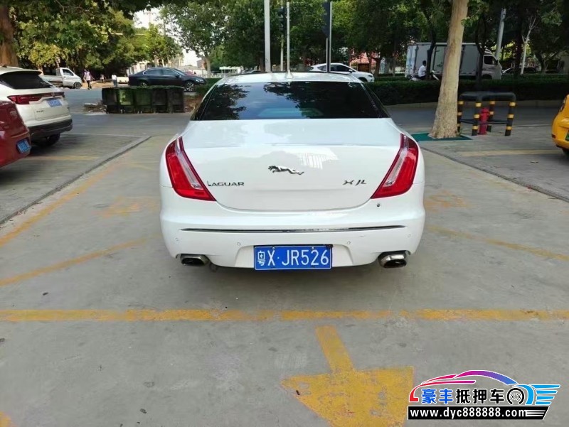 15年捷豹XJ轿车抵押车出售