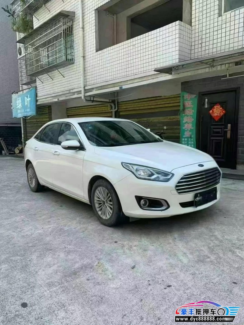 16年福特福睿斯轿车抵押车出售