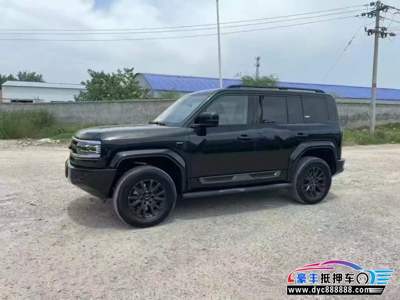 25年方程豹5轿车抵押车出售