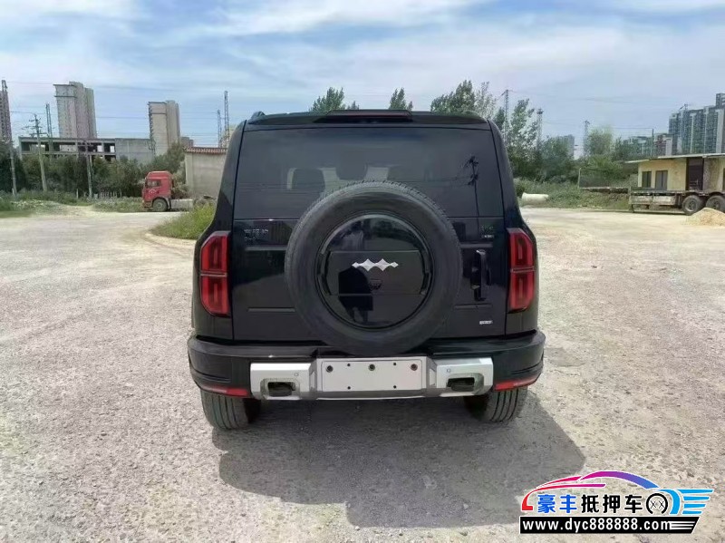 25年方程豹5轿车抵押车出售