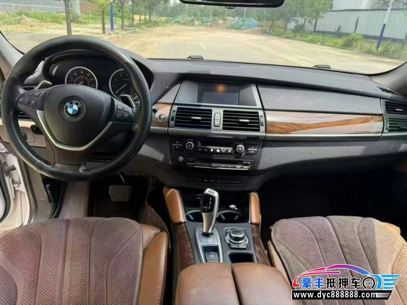 13年宝马X6SUV抵押车出售