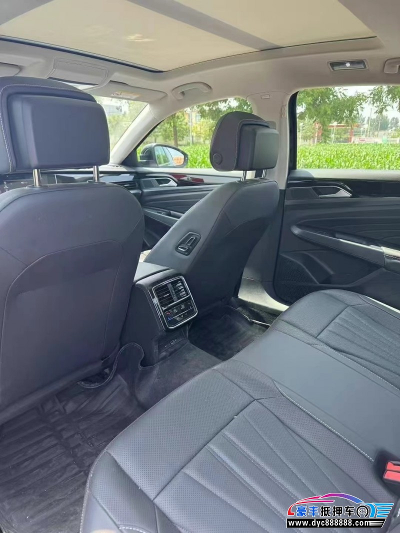 25年大众帕萨特轿车抵押车出售