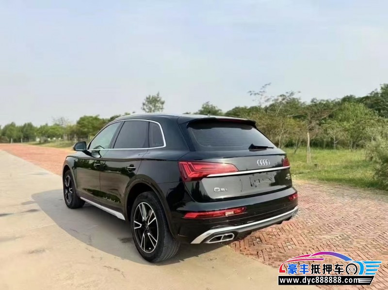 23年奥迪Q5轿车抵押车出售