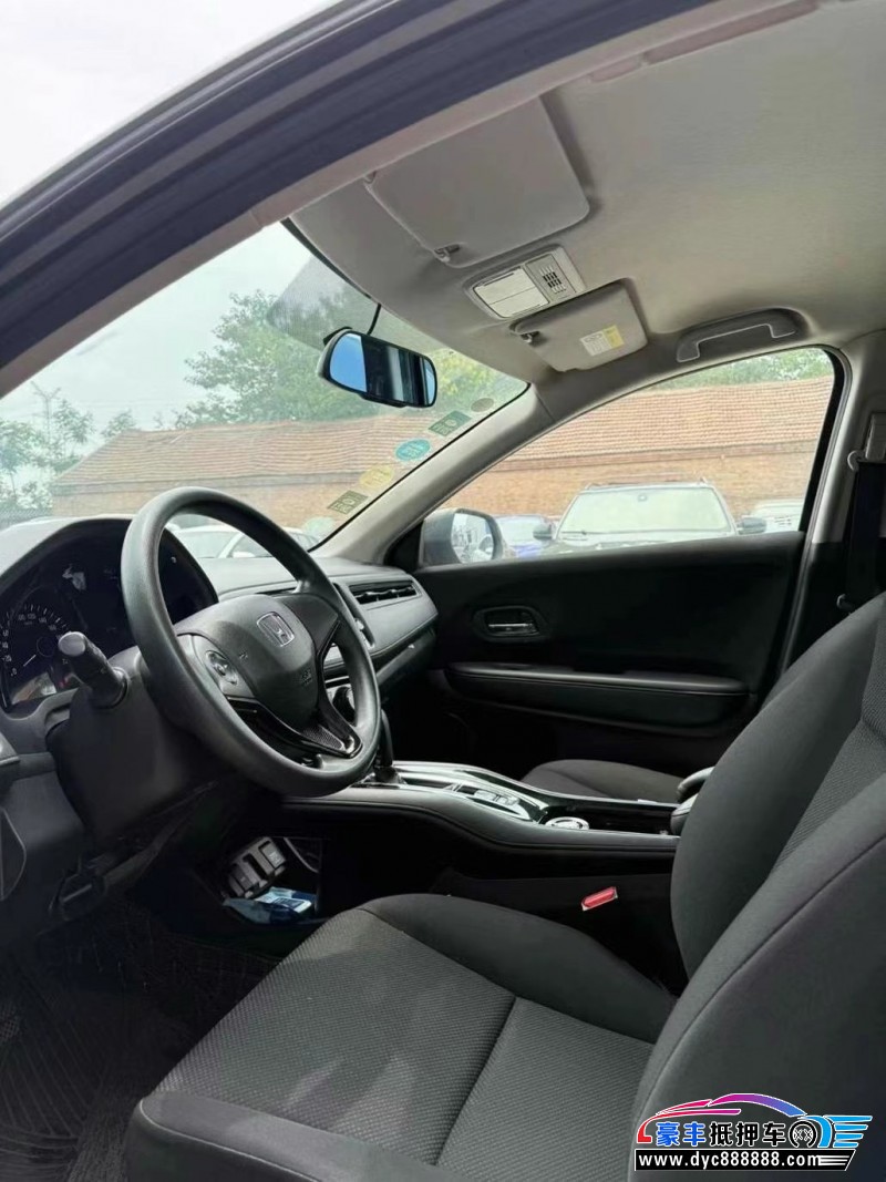 17年本田缤智轿车抵押车出售