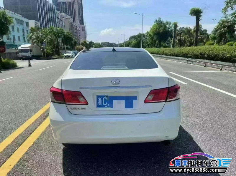 12年雷克萨斯ES轿车抵押车出售