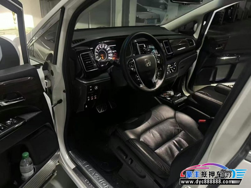 18年本田艾力绅轿车抵押车出售