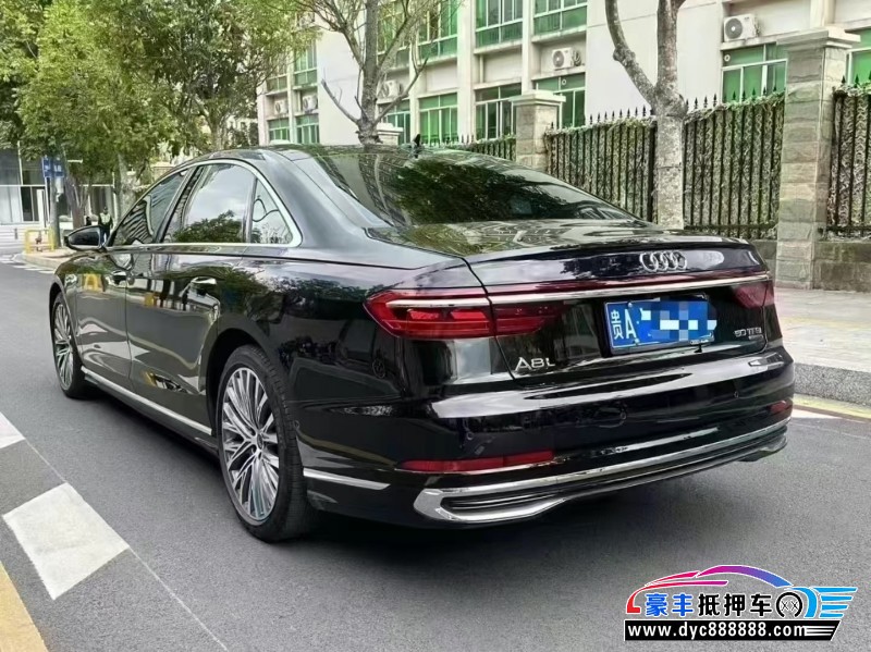 23年奥迪A8轿车抵押车出售