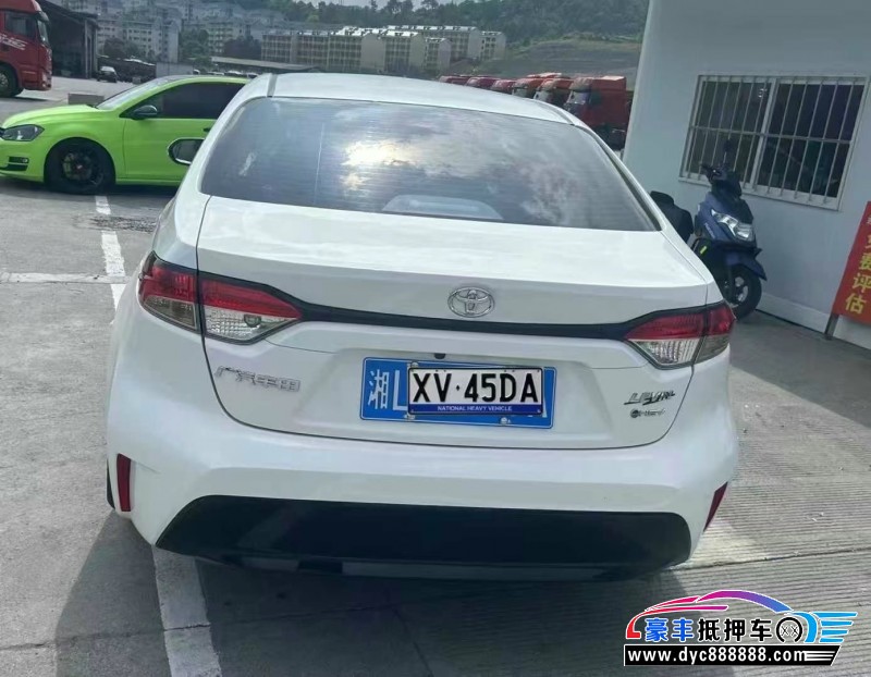 24年丰田雷凌轿车抵押车出售