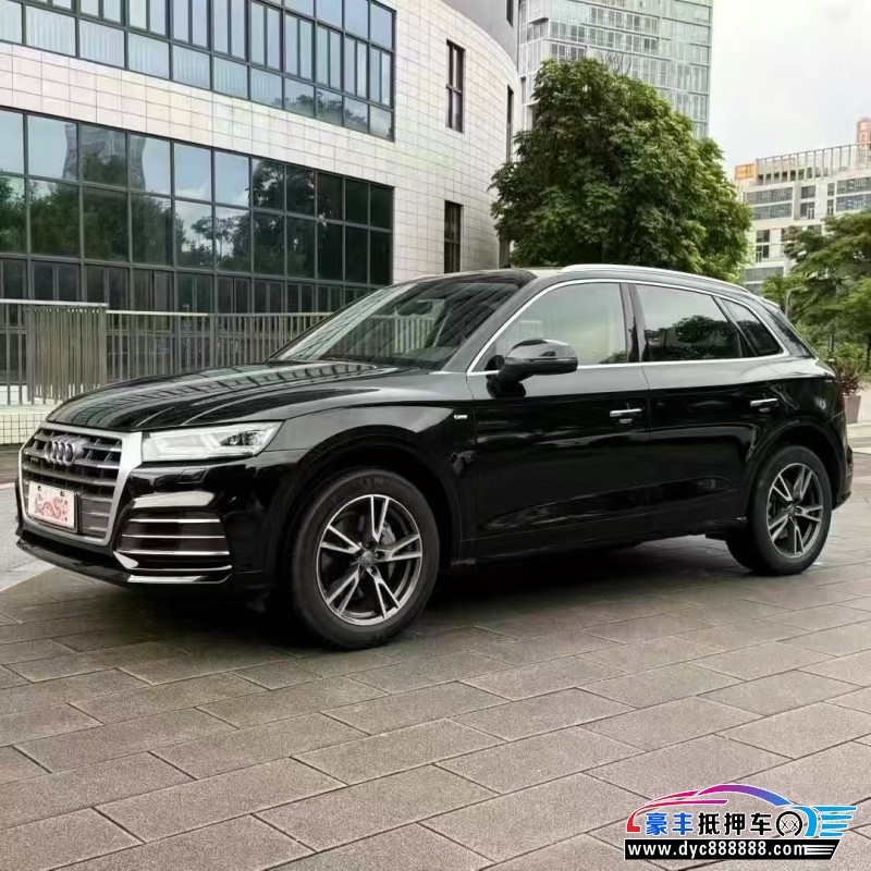 19年奥迪Q5轿车抵押车出售